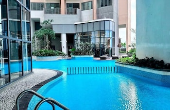 Yaka Trizen Luxury Apartments,,4 star