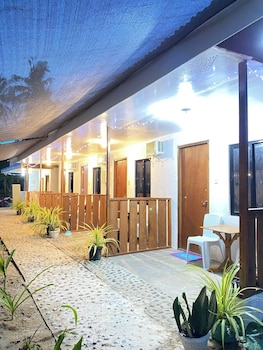 jasmines inn at bucana beach