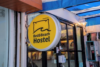 bed and beach hostel karon