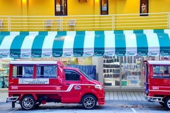 bed and beach hostel karon