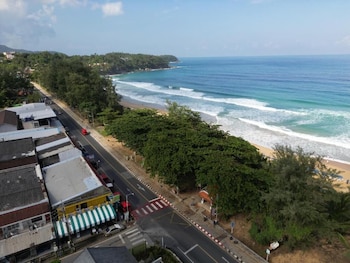 bed and beach hostel karon