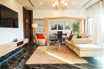 Cortona Luxury Suites,,5 star