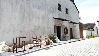 jiangnanfu bed and breakfast