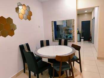 Johor Senai,,2 star