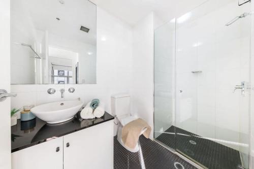 a comfy 2br apt amazing view of darling harbour