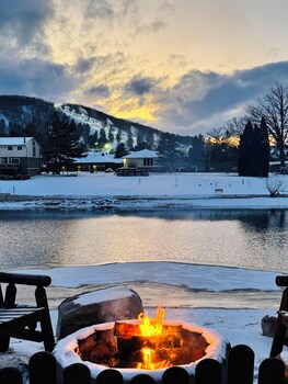 lakefront lodge