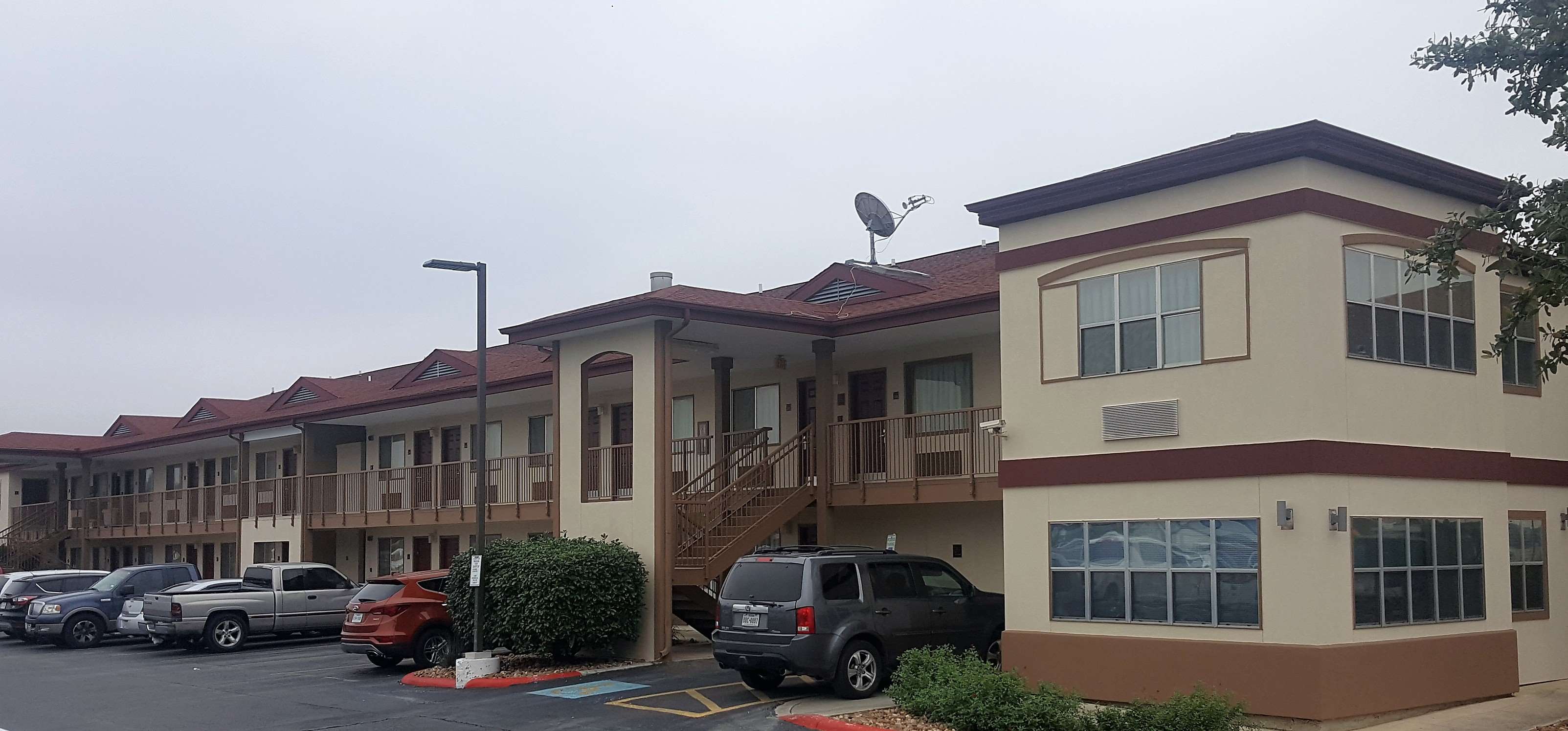 quality inn and suites i 10 near fiesta texas