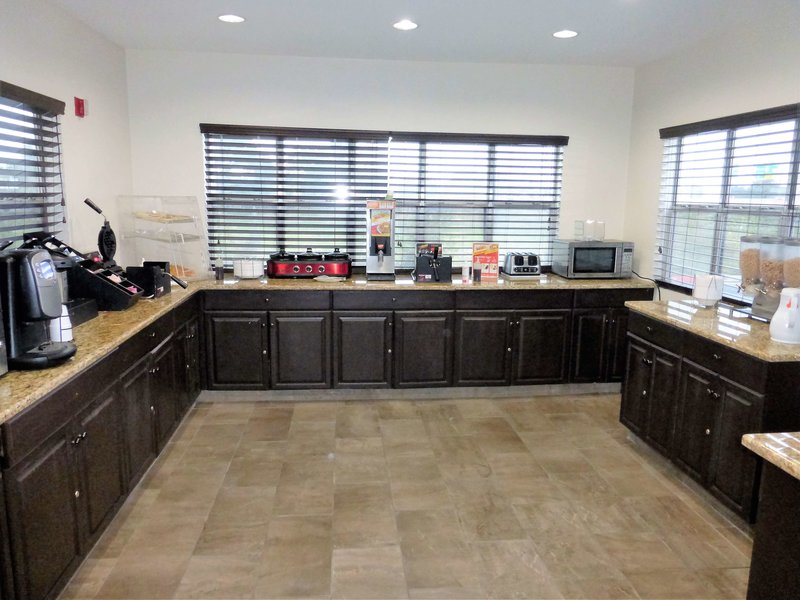 quality inn and suites i 10 near fiesta texas