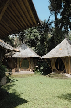 The Kul Kul Farm,,3 star