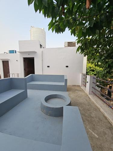 the agra retreat