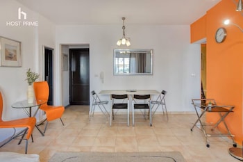 Comfy Apartment In Rehab City,,3 star
