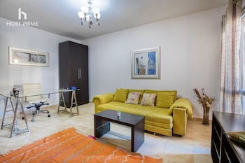comfy apartment in rehab city