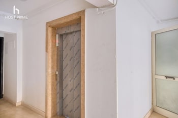 Bright Apartment In Rehab City,,3 star