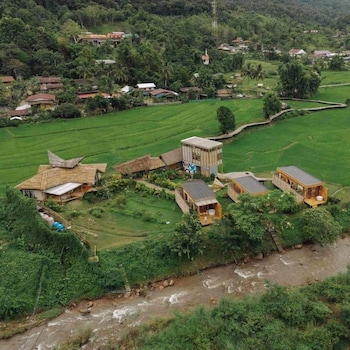 lomhaijai homestay