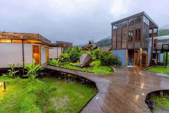 lomhaijai homestay