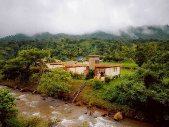 lomhaijai homestay