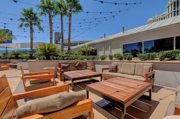 eclipse studio at signature hotel