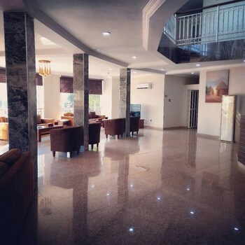 prime lodge apartment
