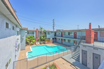 studio lodge hotel