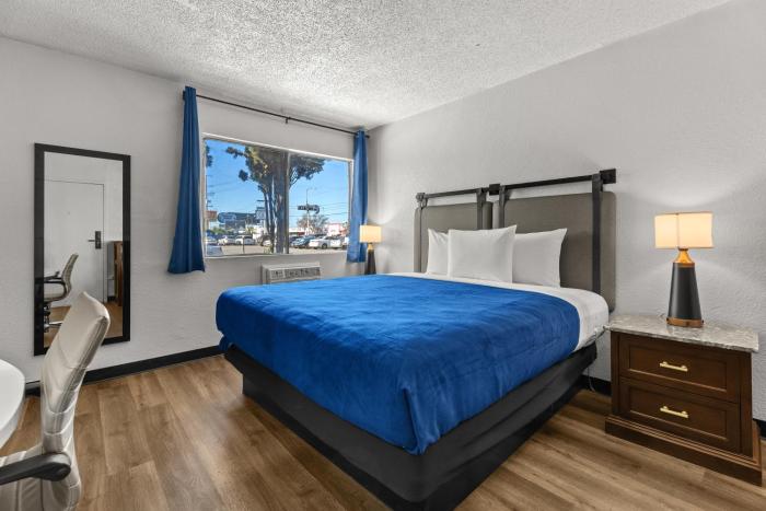 studio lodge hotel