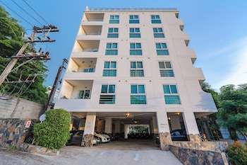 scenic 1br escape near beach c195