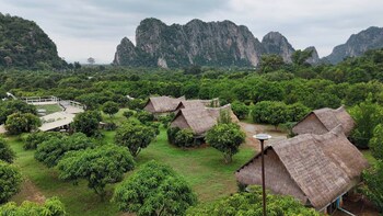 lan sak