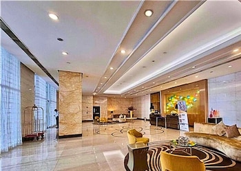 Live Luxury Living At Bgc Venice,,2 star