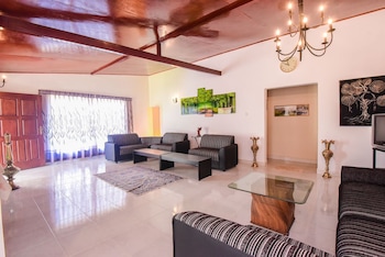 the iris villa