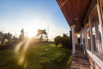 the iris villa
