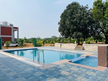 River Resort,,3 star