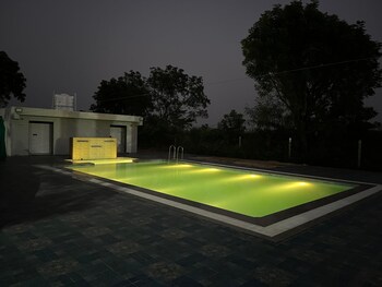River Resort,,3 star