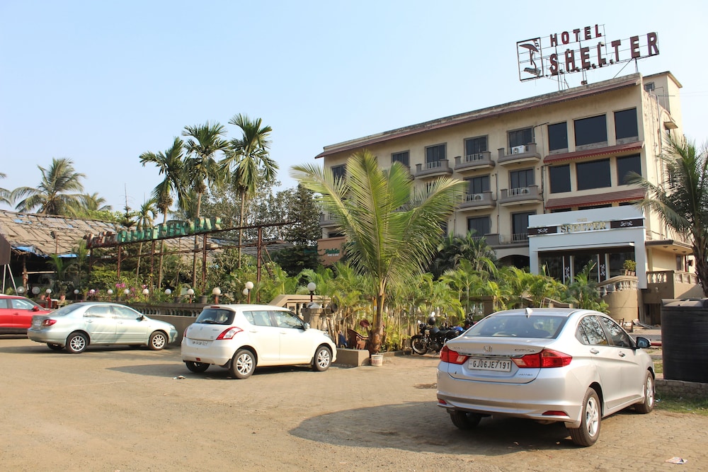 the shelter hotel and resorts