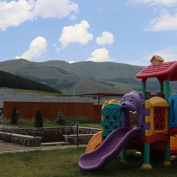 aparan guest house