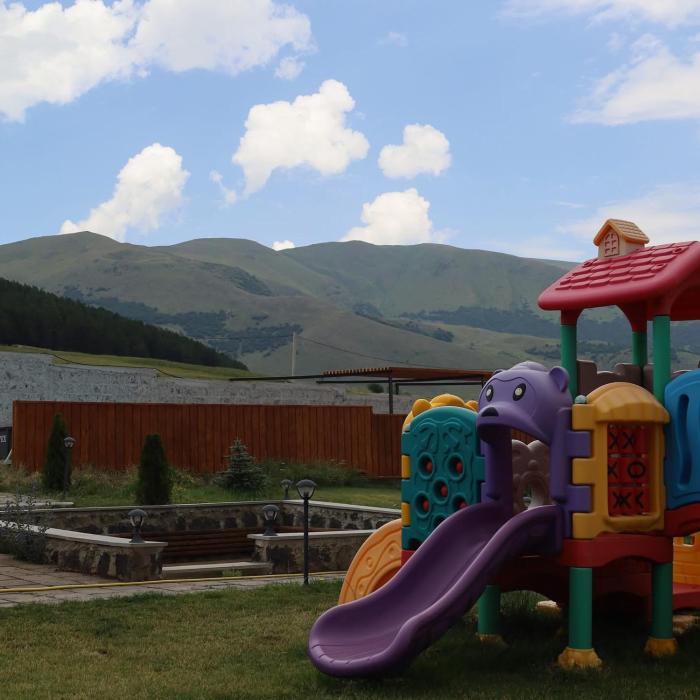 aparan guest house