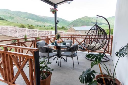 aparan guest house