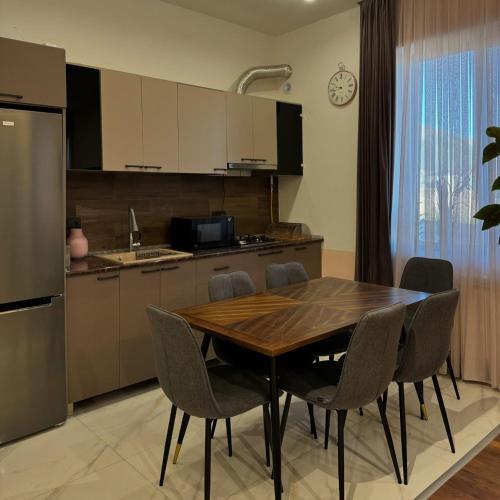 aparan guest house