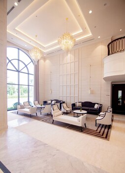 Le Blanc Heritage,,5 star
