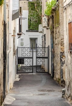 sicily bed house