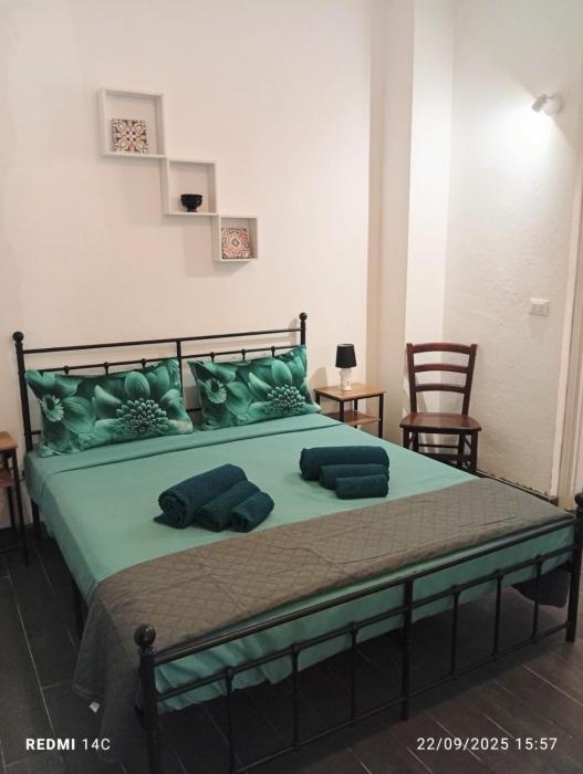 sicily bed house