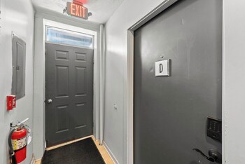 short north lounge stay for 2