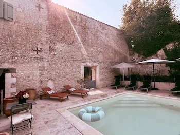 le patio bleu