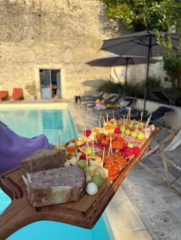 le patio bleu