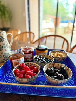 le patio bleu