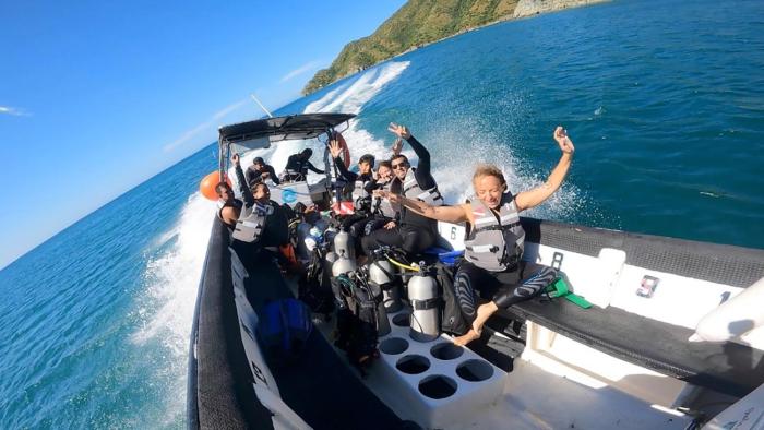 ocean lovers taganga dive centerand hostel
