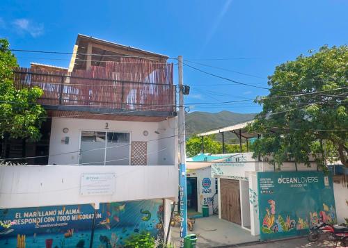 ocean lovers taganga dive centerand hostel