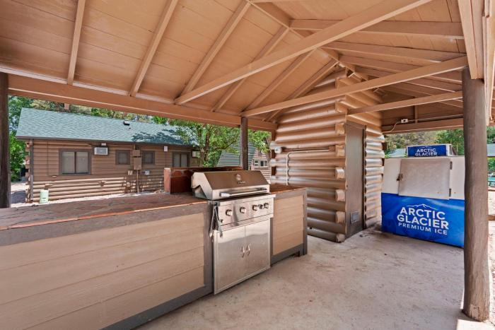 timber lodge cabins 24