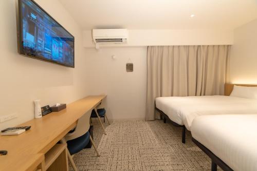 henn na hotel express osaka namba nipponbashi