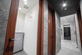 henn na hotel express osaka namba nipponbashi annex