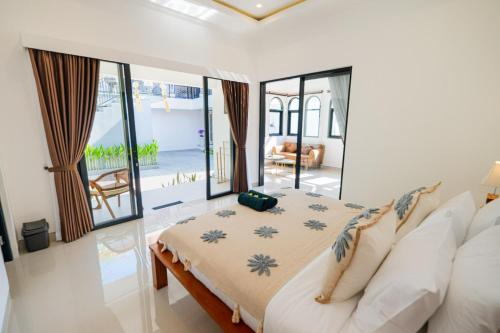 crystal flow guest house and apartment canggu