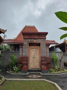 gunung gelagah ubud villas by eps